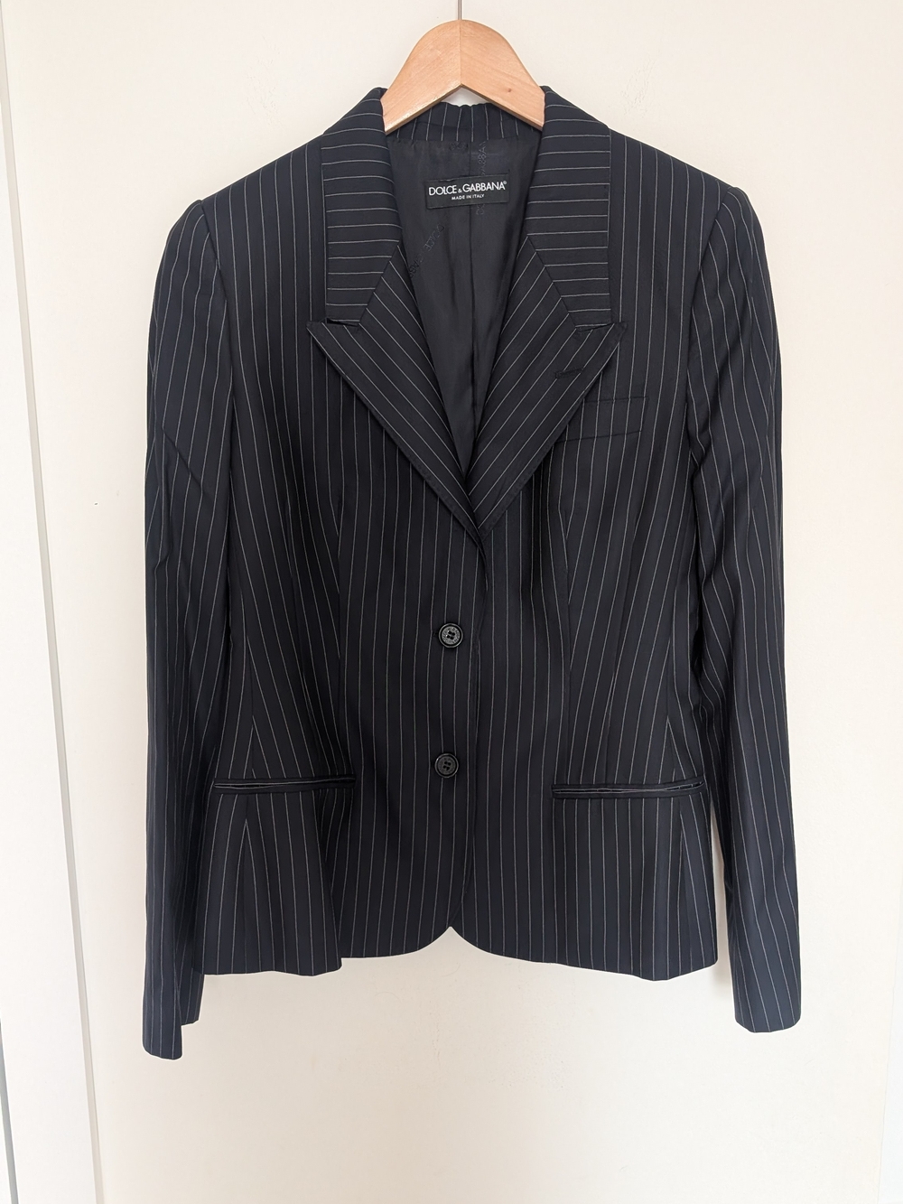 Dolce & Gabbana Women’s Navy Blue Pinstripe Tailored Blazer